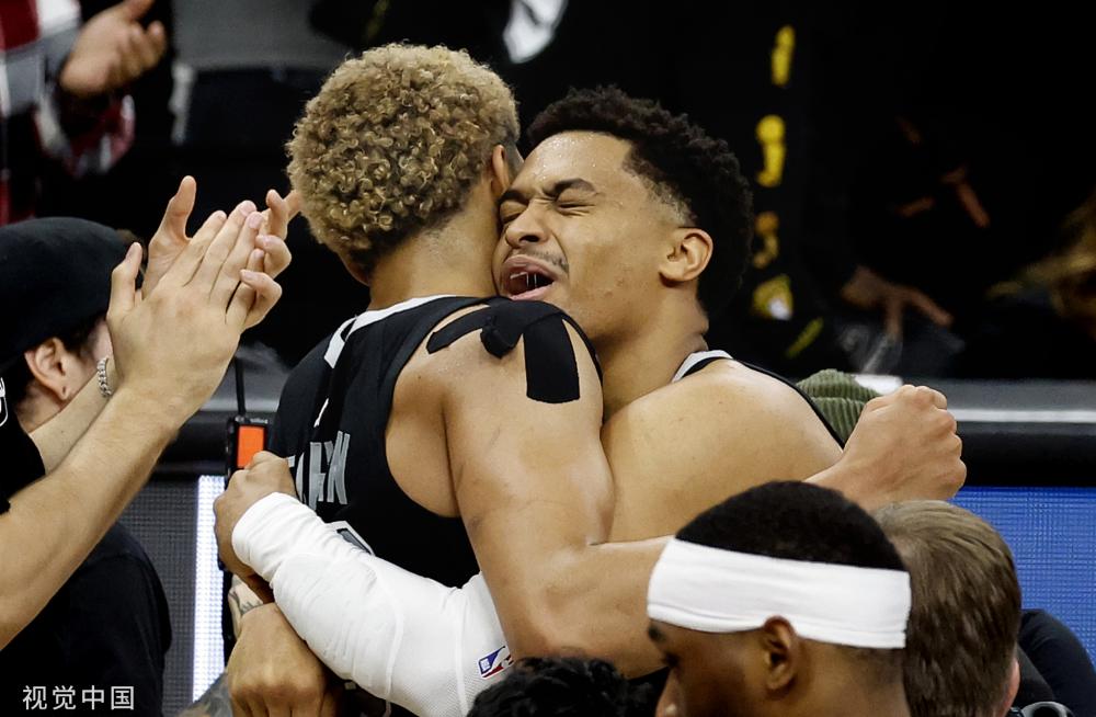 数百亿美元 数百亿美元