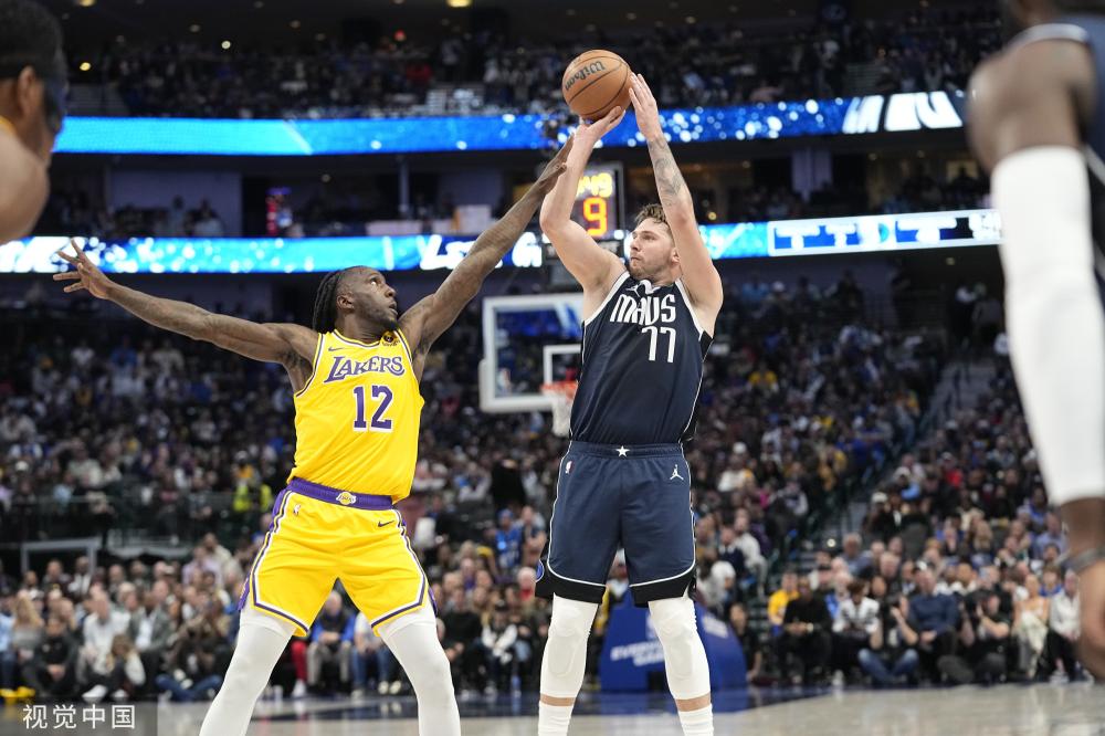 着跳跃般的 着跳跃般的