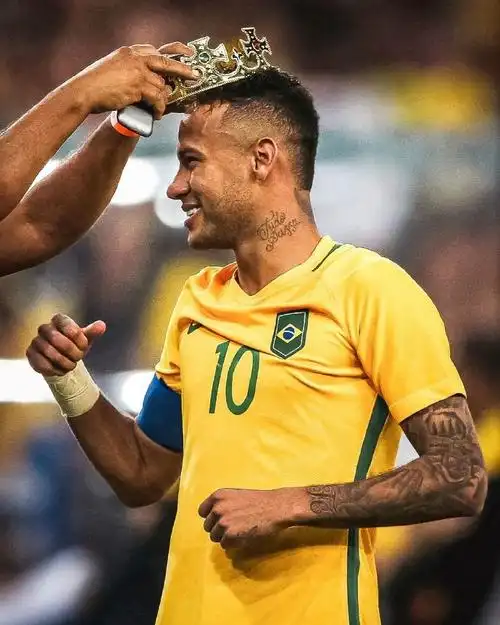 外人士的广 外人士的广